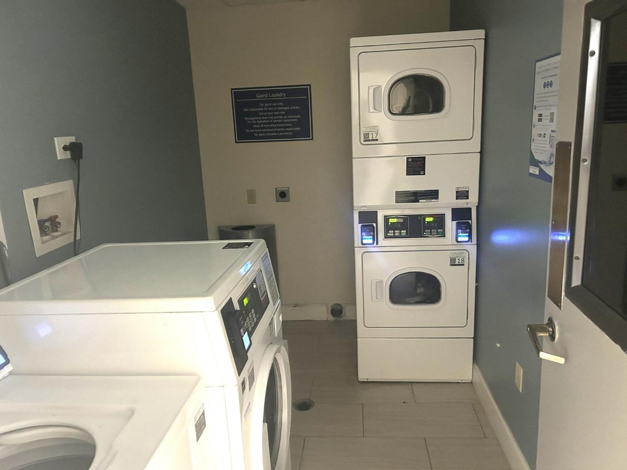 Airport Inn Fort Myers Ngoại thất bức ảnh